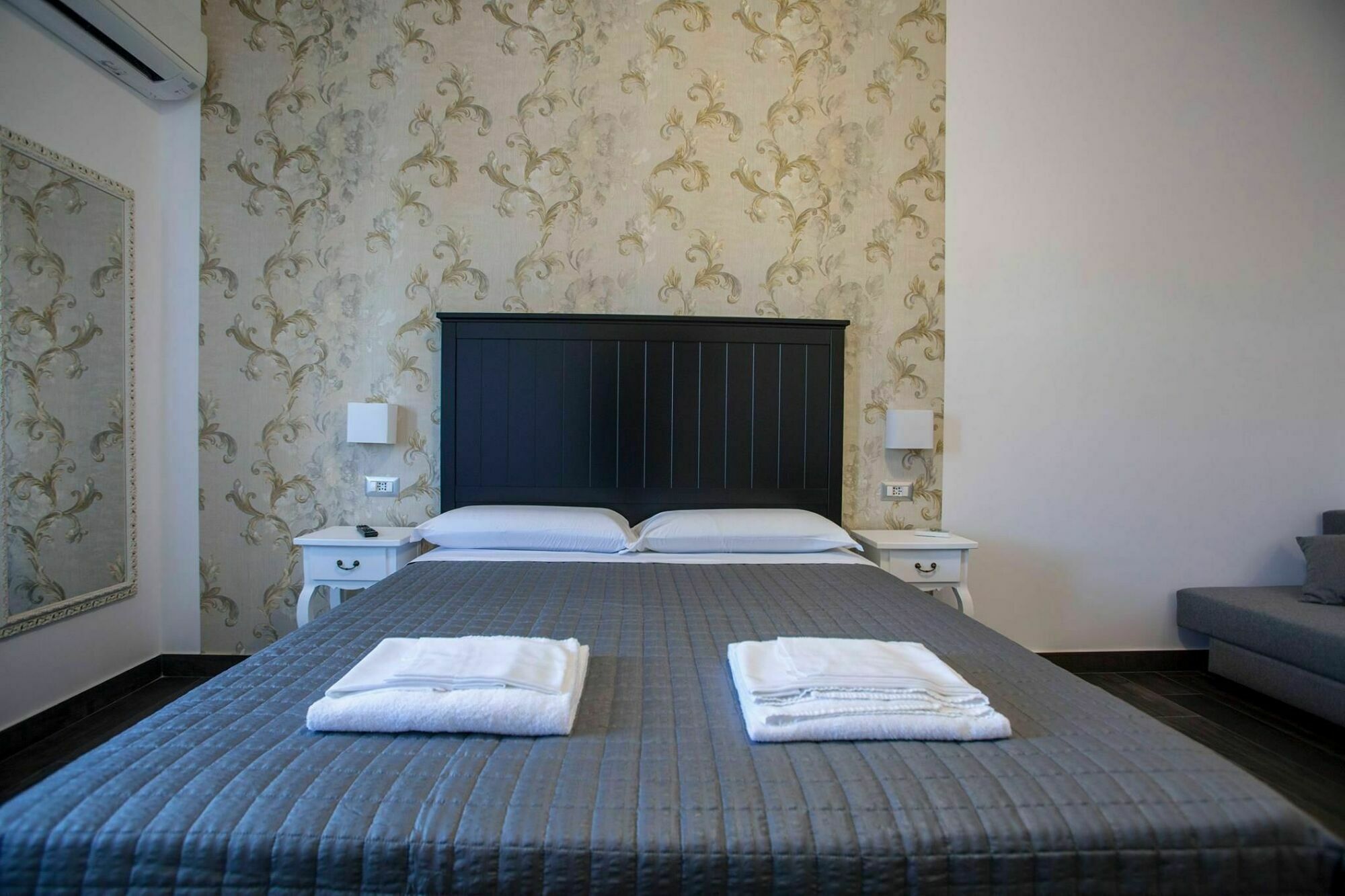 B&B Civico 41 Salerno Buitenkant foto