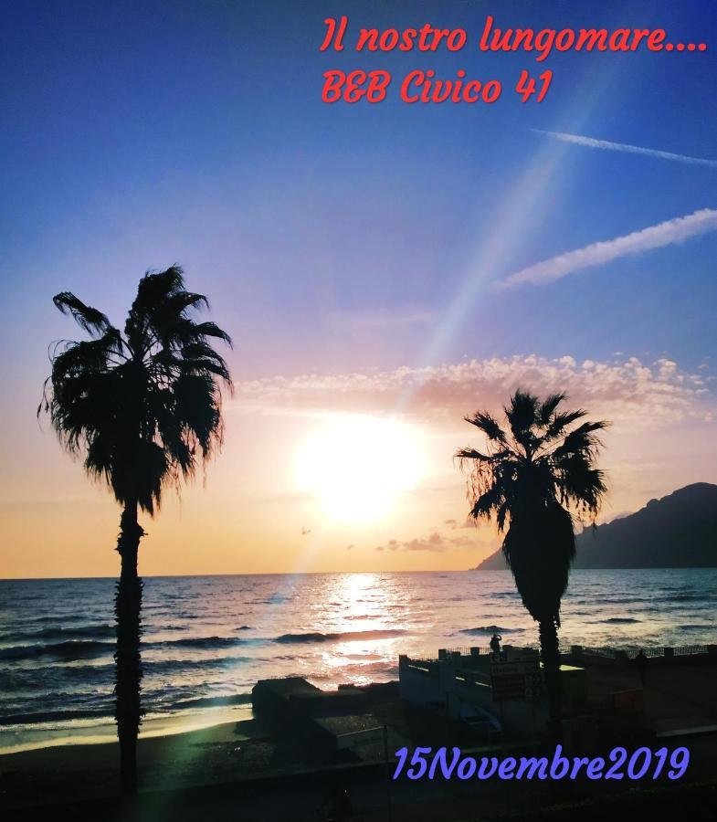 B&B Civico 41 Salerno Buitenkant foto